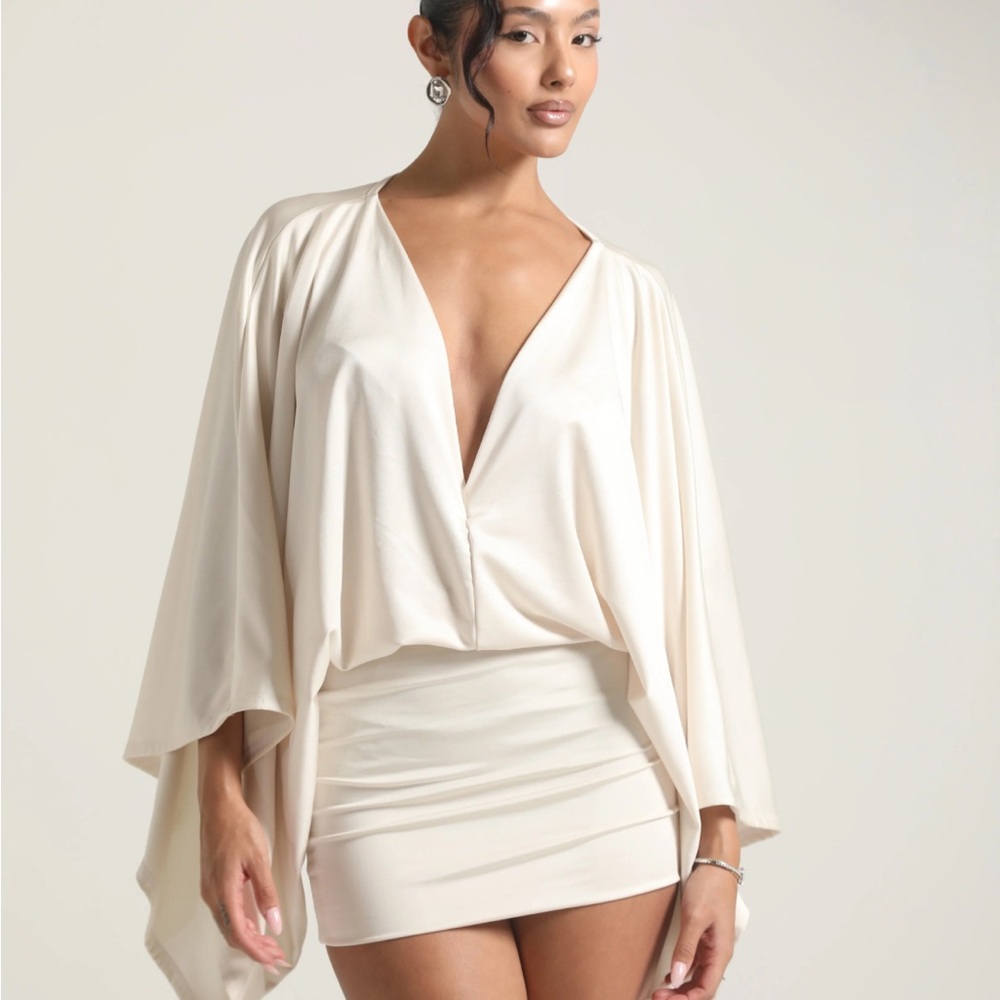 Breadaeshon Isla Mini Dress